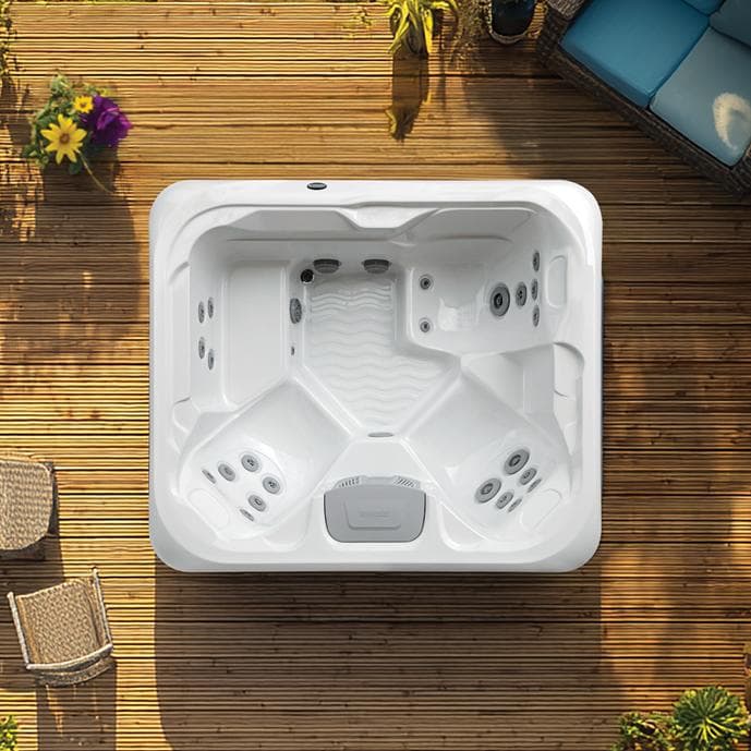 AquaSolus Vacation Brook Hot Tub 4-person hot tub