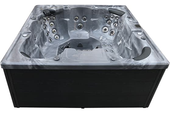 Bellagio Spas Denali 7-person hot tub